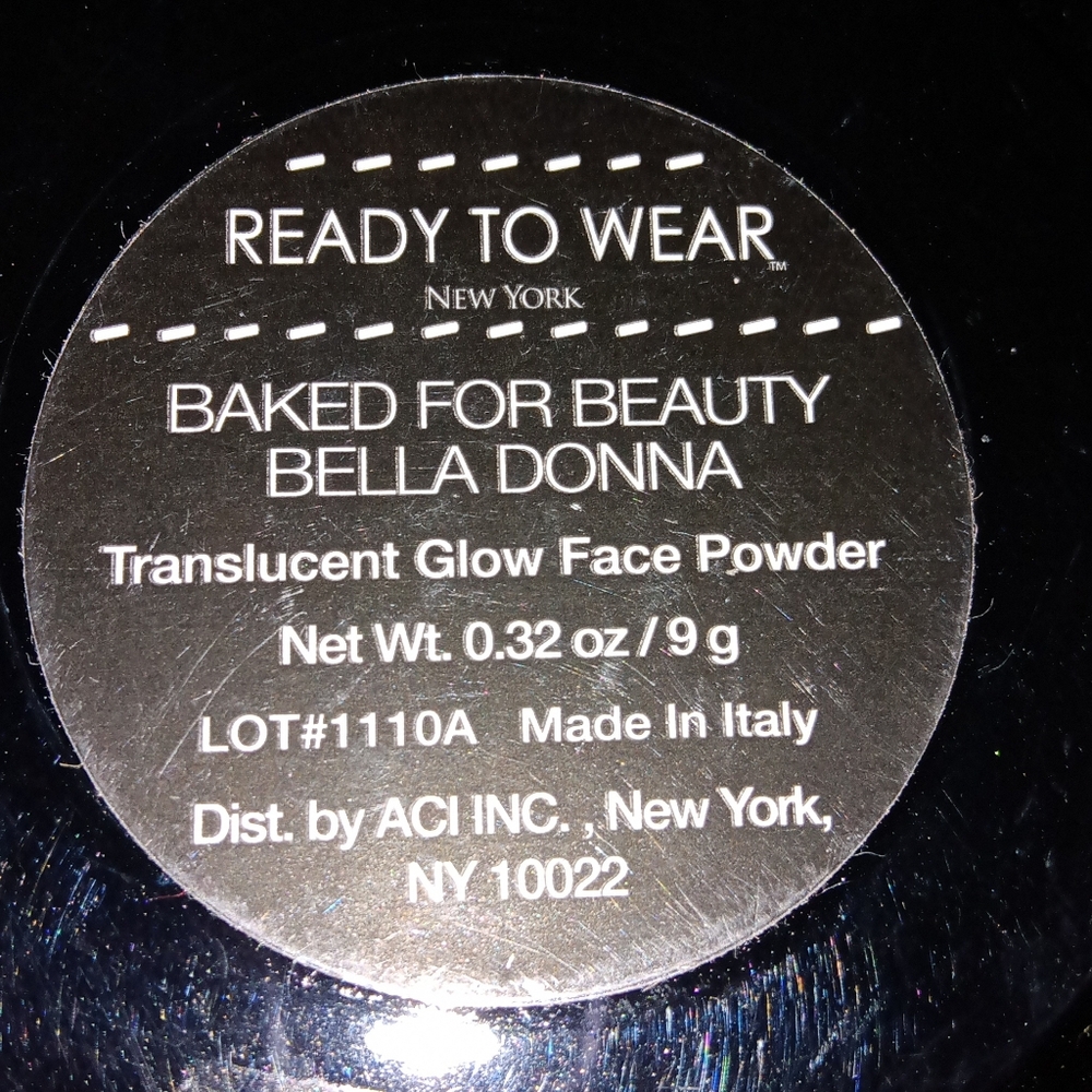 New Translucent Glow Face Powder - Picture 3 of 4